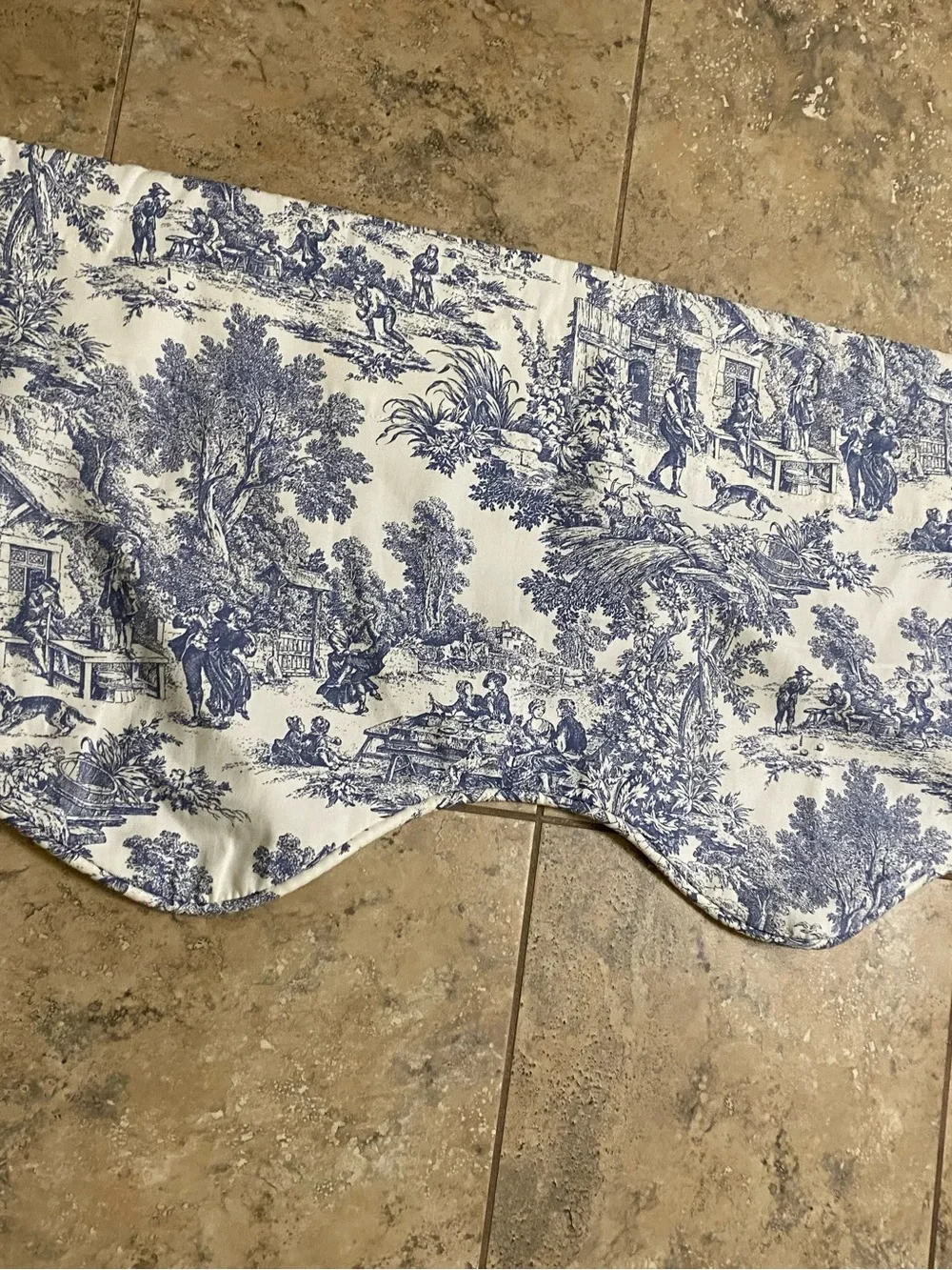 Charming French Country Blue White Toile Scalloped Curtain Window Valance 70”x17